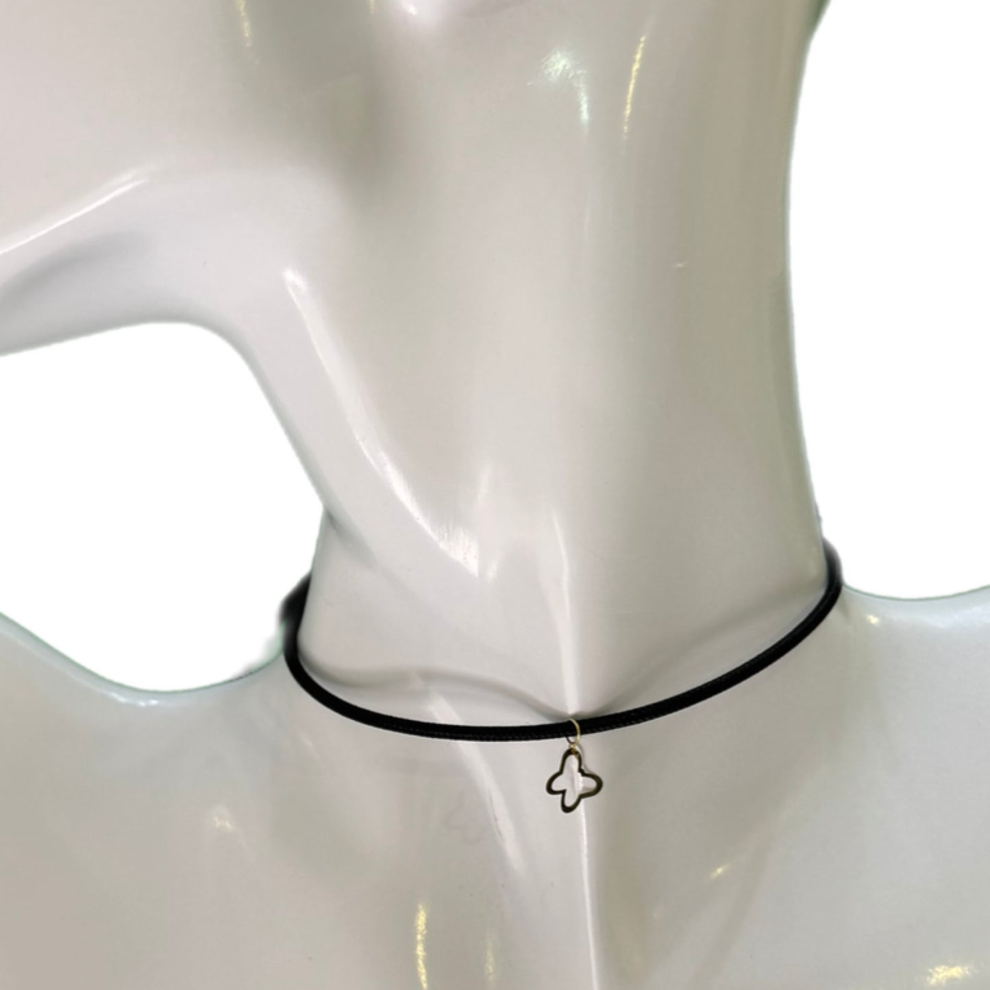 Magnetic Choker with 18K Gold Charm
