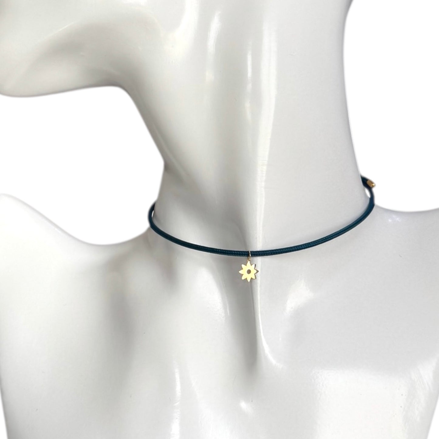 Magnetic Choker with 18K Gold Charm